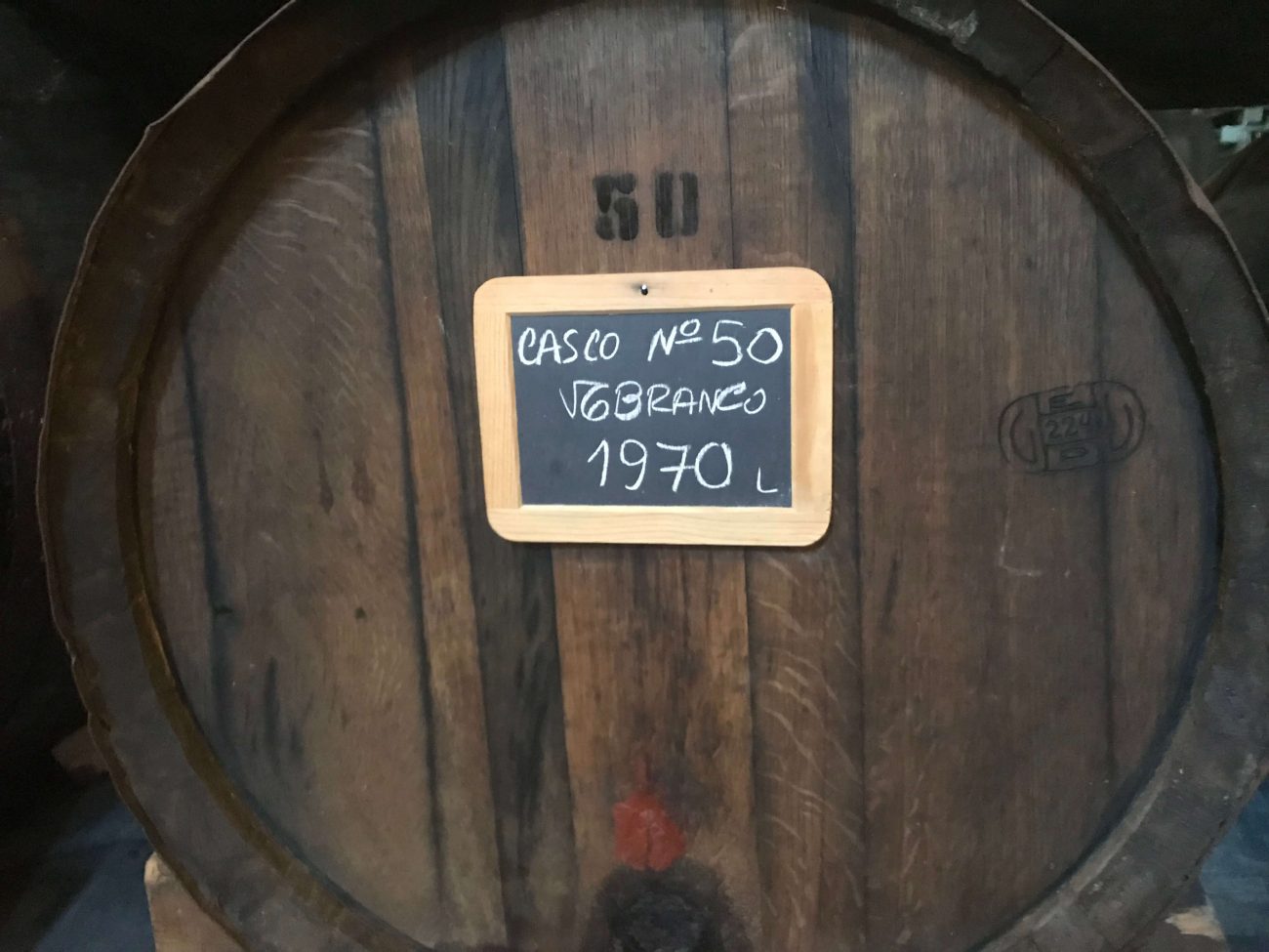 Portweinfass im Weinkeller bei Quevedo