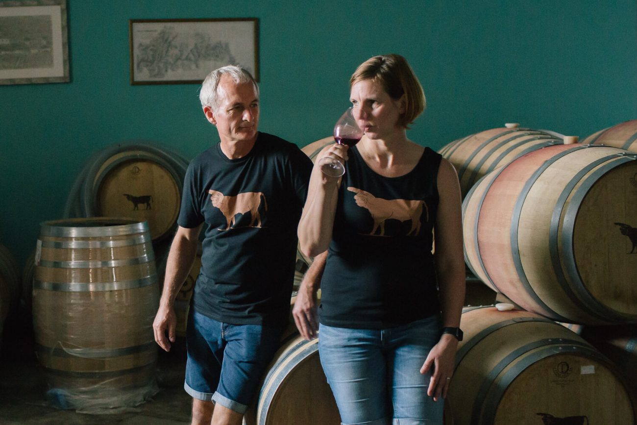 Verkostung der jungen Weine wie Touronio mit Winemaker Fernando Coelho im Weinkeller der Quinta de Tourais