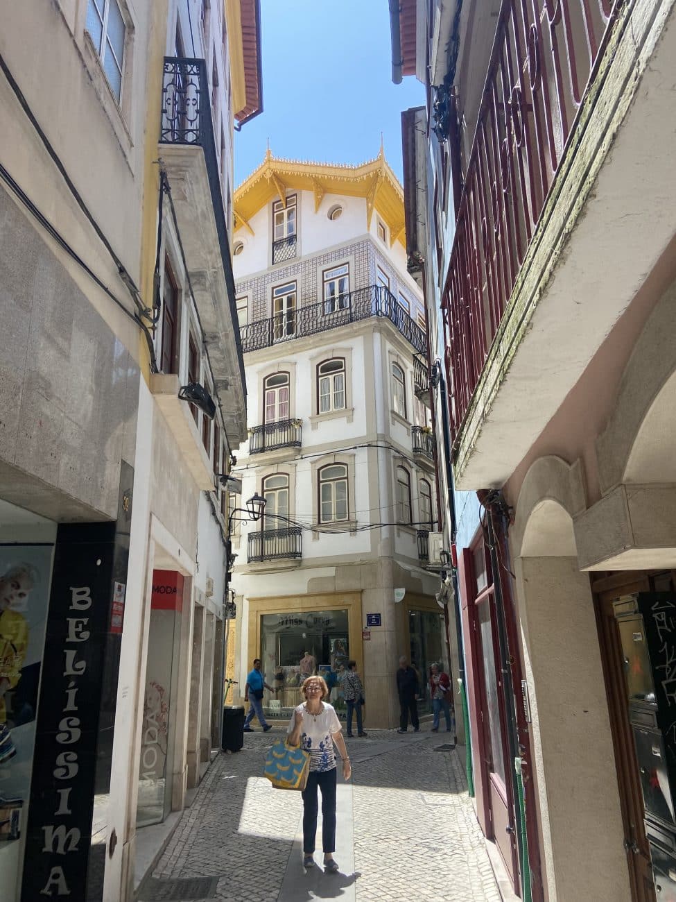 Spaziergang durch die Straßen von Coimbra